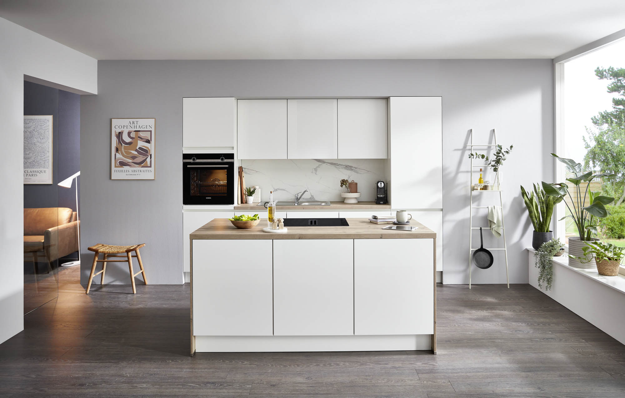 Prisma Designkueche mit Insel Weiss